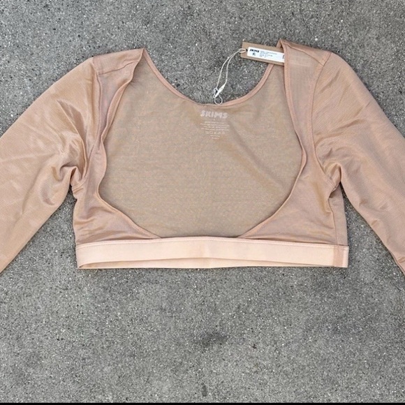 SKIMS Tan Long Sleeve Shapewear Top - Picture 2 of 2